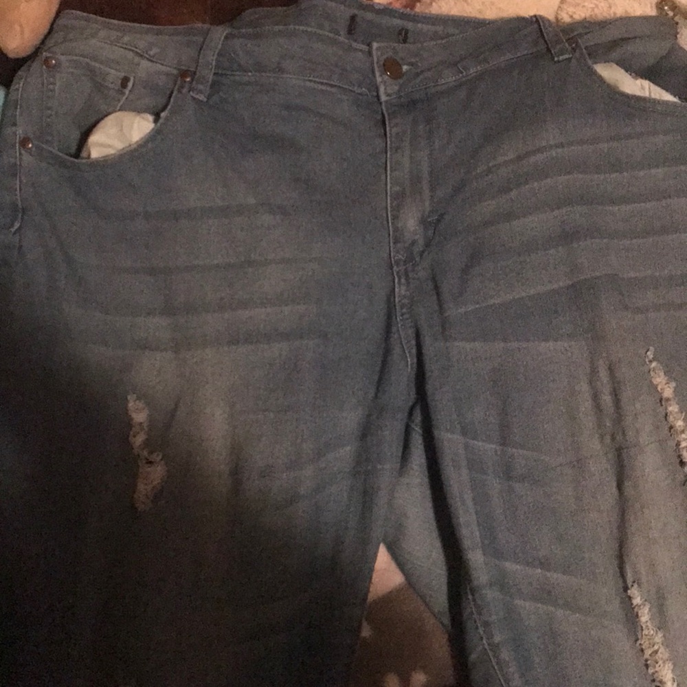 Ripped Skinny Jeans